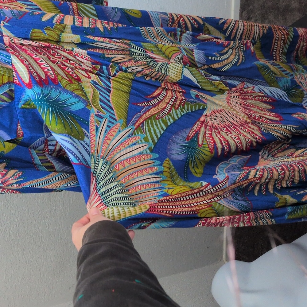 ✨ Farm Rio Blue Macaw Tiered Maxi Dress Size Large - Picture 9 of 9